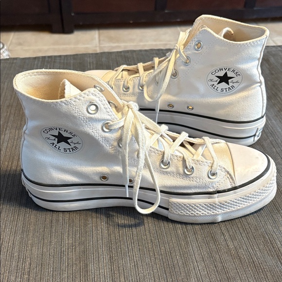 Converse Chuck Taylor All Star Shoes Lift Platform Hi Women’s - Picture 3 of 8